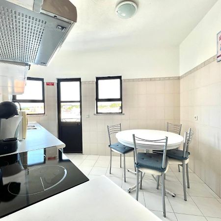 Апартаменты Loky - Near Quarteira Center Экстерьер фото