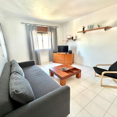Апартаменты Loky - Near Quarteira Center Экстерьер фото